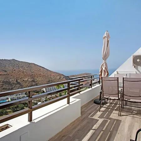 Lovely Paola * Puerto Rico (Gran Canaria)