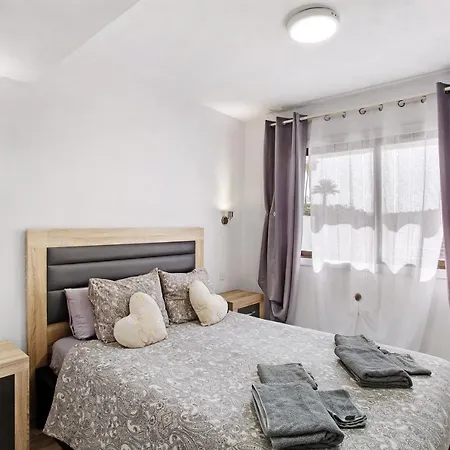 Lovely Paola Apartment
